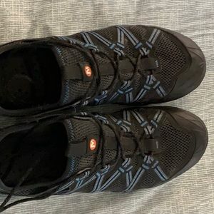 Mens merrell blue choprock